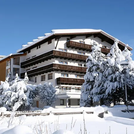 Silvretta 3 Sterne Superior מלון